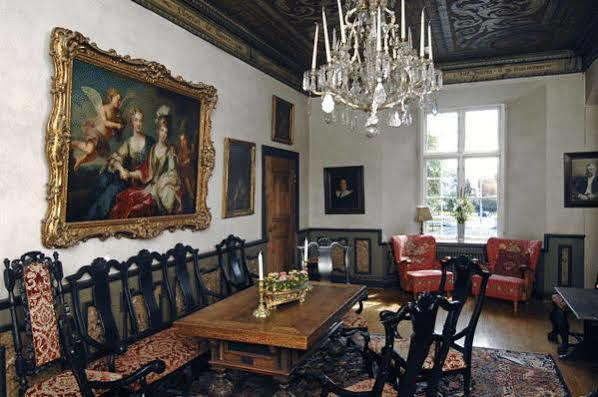 Pensjonat Vaestana Slott Gränna Zewnętrze zdjęcie
